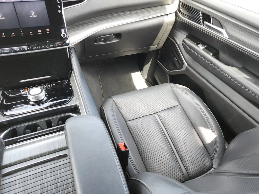 Used 2024 Gray Med Jeep Series II image 17