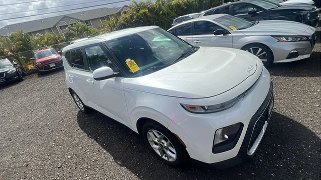Certified Used 2022 White Kia LX image 7