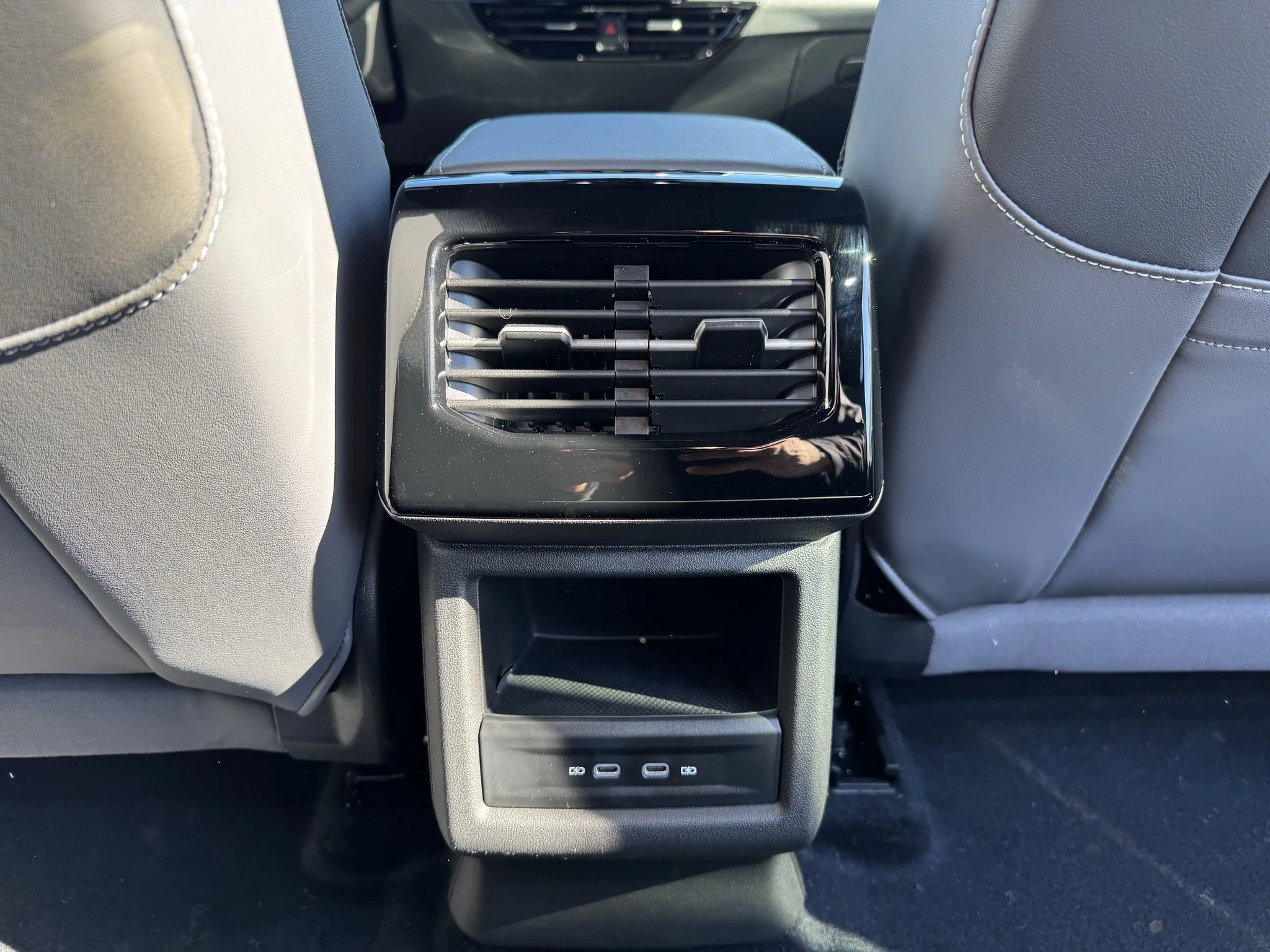 New 2026 Opal White Pearl Volkswagen Pro S image 35