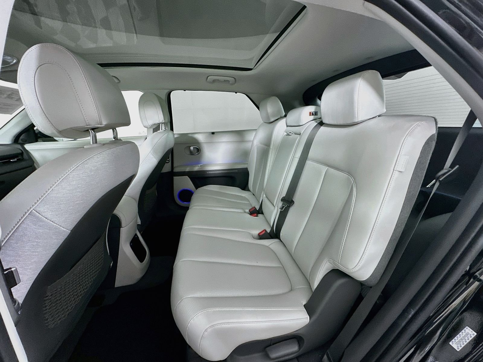 Used 2024 Abyss Black Hyundai Limited image 26