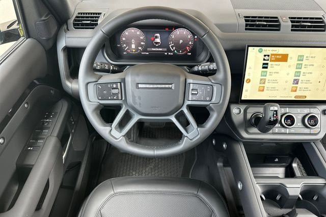 New 2026 Santorini Black Land Rover S image 13