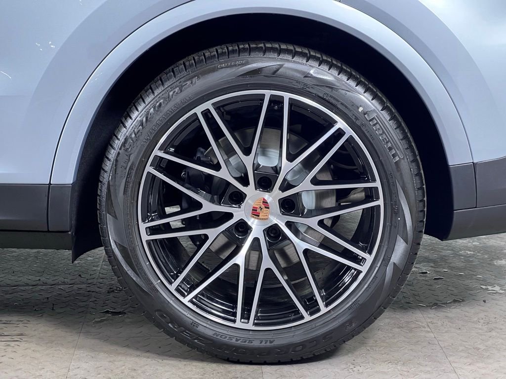 New 2026 Dolomite Silver Metallic Porsche  image 12