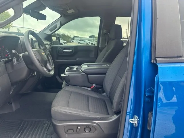 Used 2023 Blue Chevrolet Custom image 9