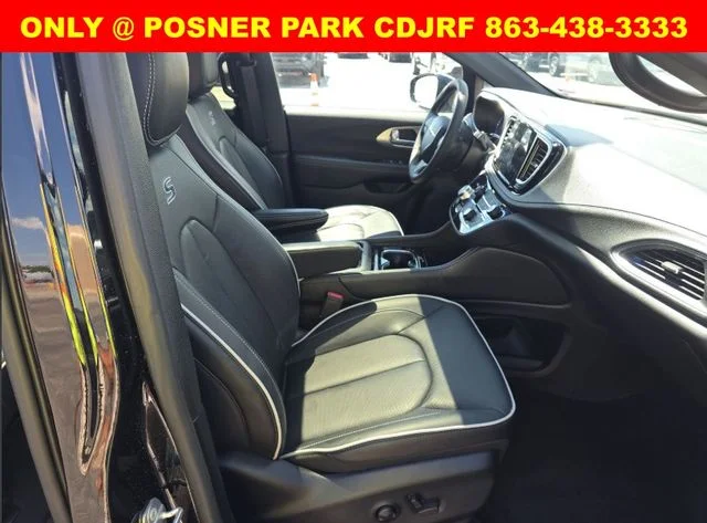 Used 2025 Black Chrysler Limited image 9