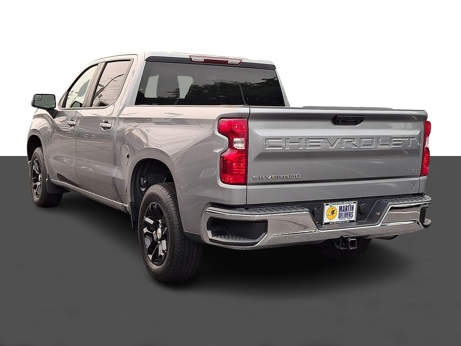 Used 2023 Sterling Gray Metallic Chevrolet LT image 4