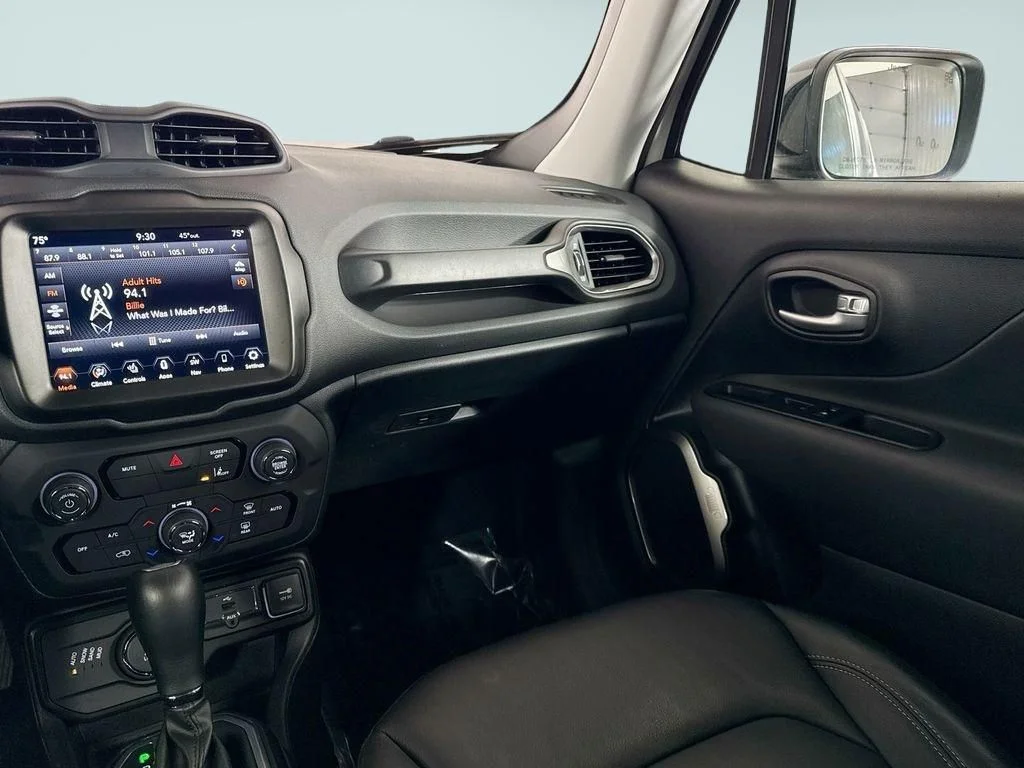2023 Jeep Renegade Limited - Photo 9