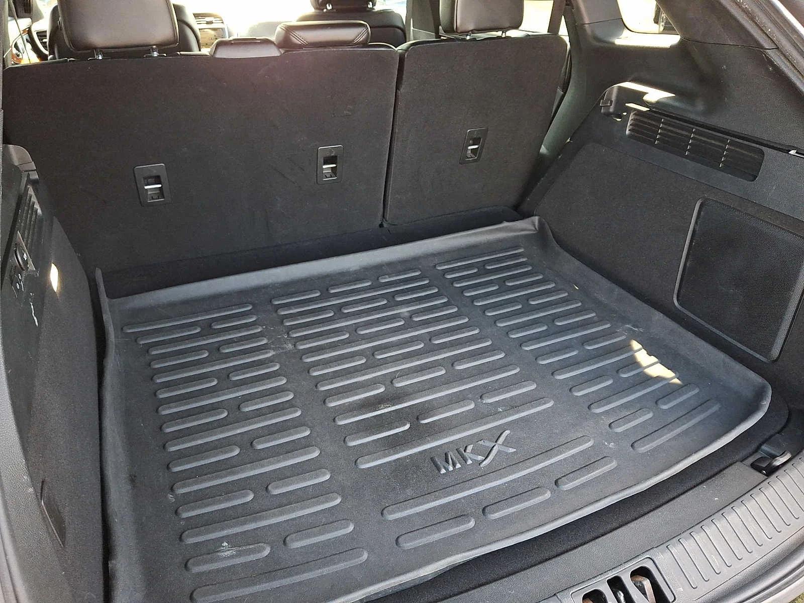 Used 2019 Black Lincoln Reserve image 30