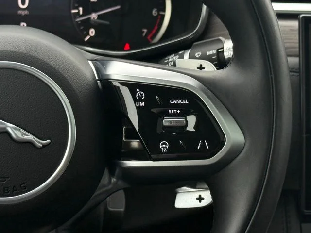 2022 Jaguar F-Pace S - Photo 16