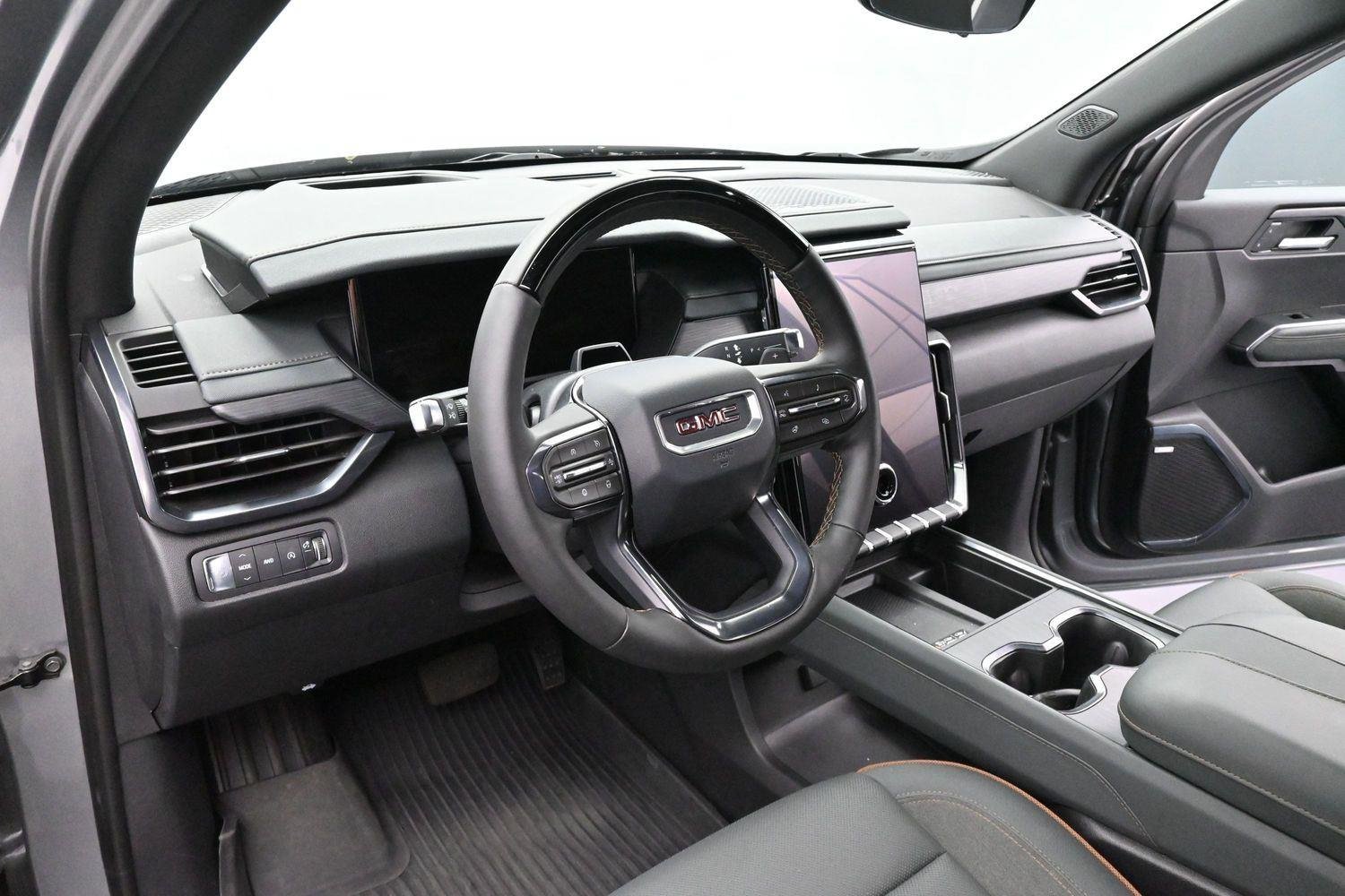 Used 2025 Sterling Metallic GMC AT4 image 18