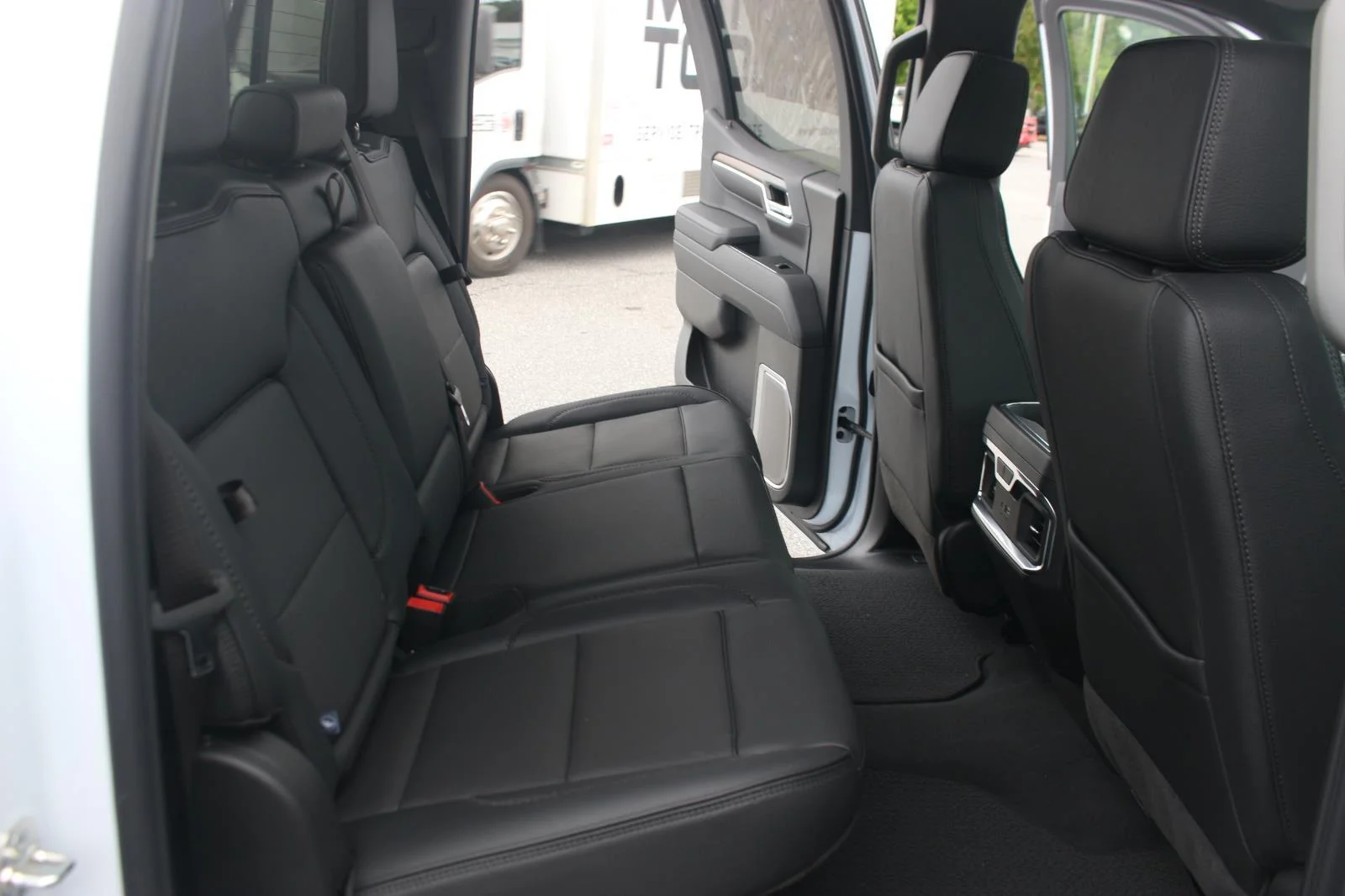 Used 2026 Glacier White Tricoat GMC Denali image 37