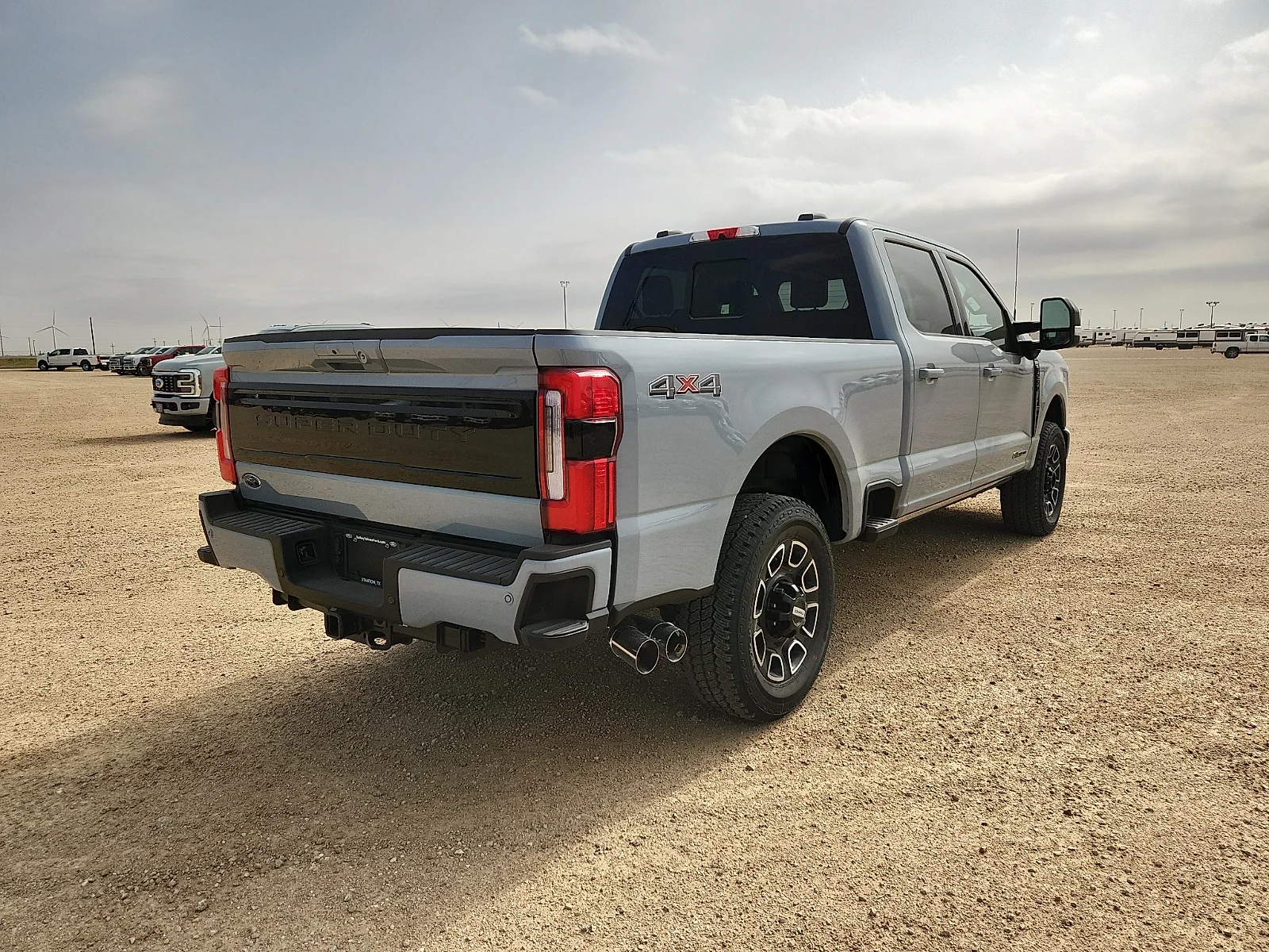 New 2026 Glacier Gray Metallic Tri-Coat Ford F-250® Platinum® image 7