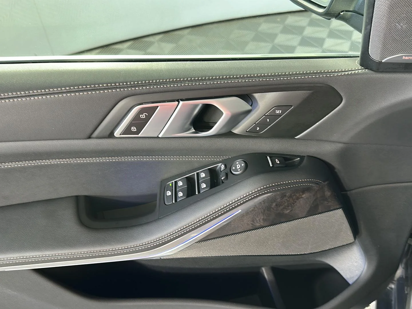 Used 2024 Manhattan Green Metallic BMW xDrive40i image 13