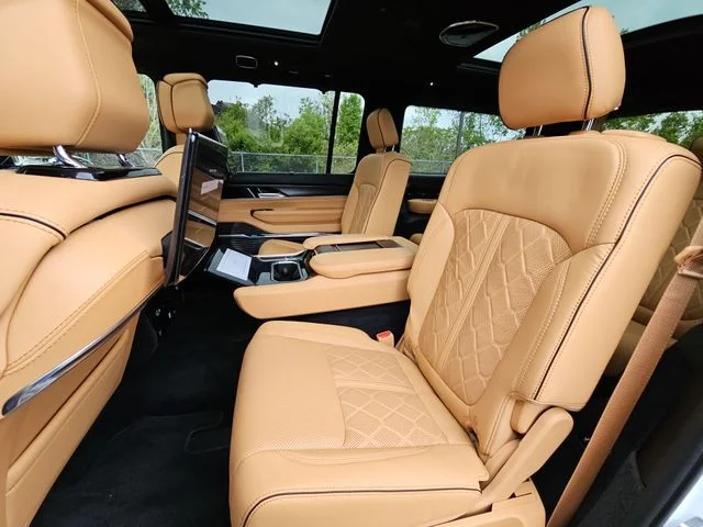 Used 2025 White Jeep Series III image 27