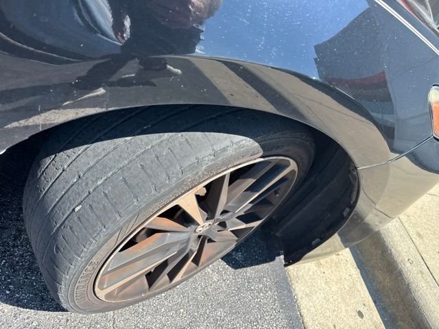 Used 2018 Black Toyota XSE image 3
