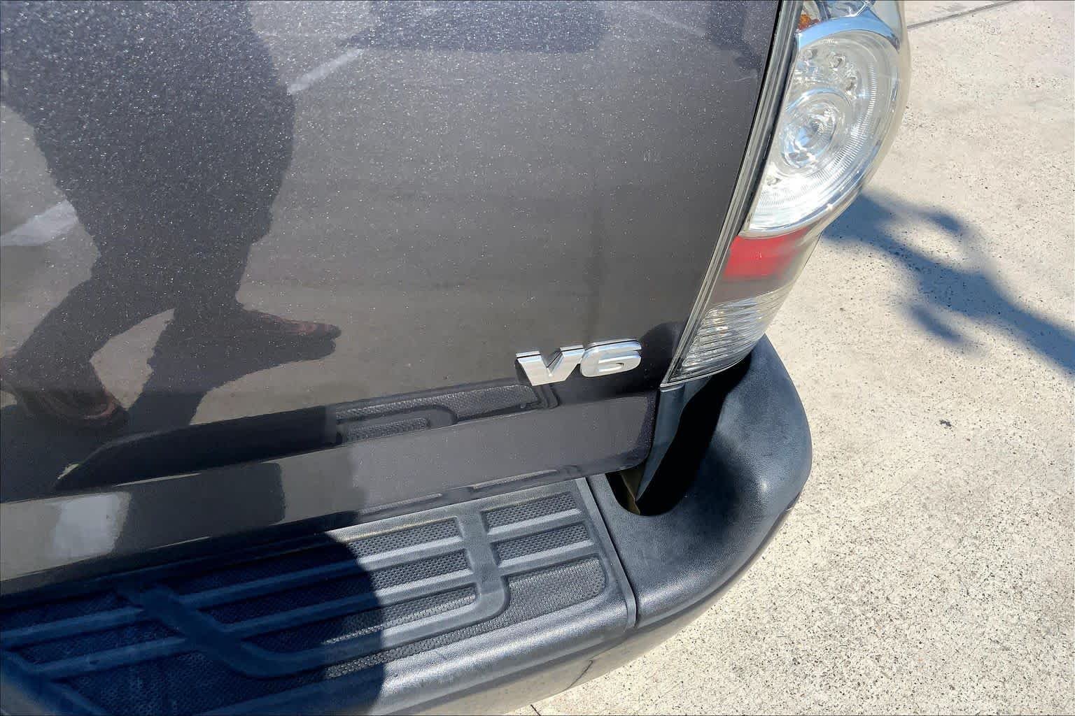 Used 2013 Magnetic Gray Metallic Toyota  image 10