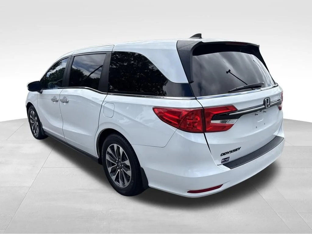 Used 2022 White Honda EX-L image 3