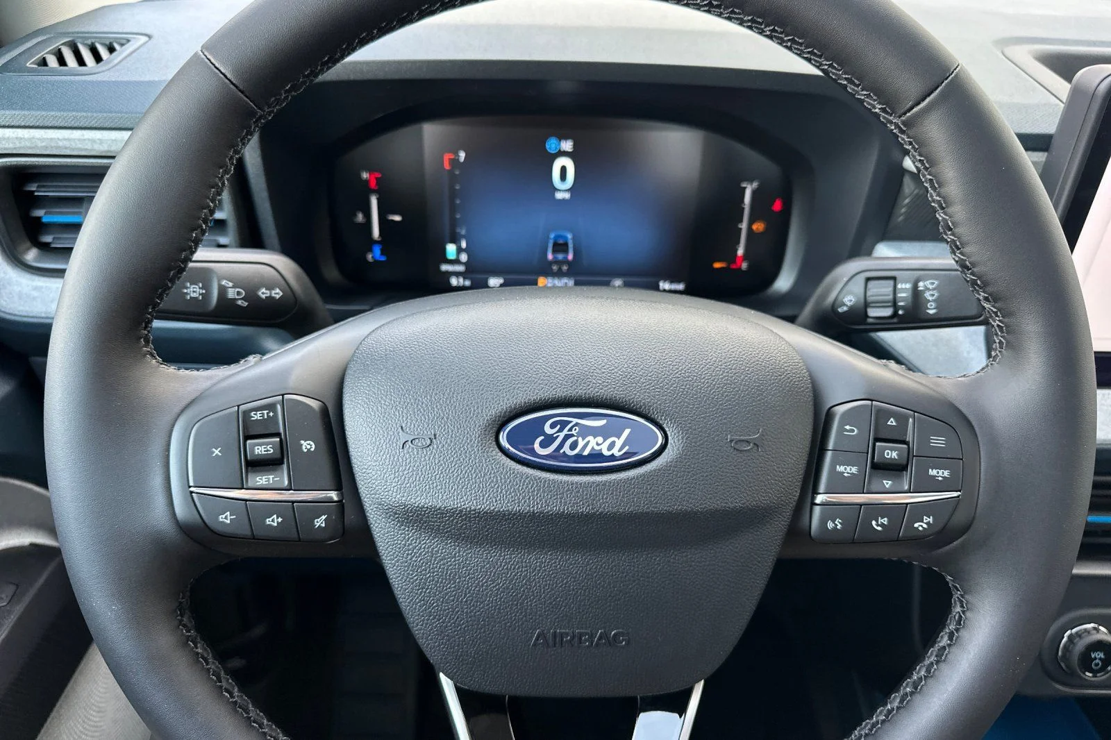 New 2026 Space White Metallic Ford XLT image 21