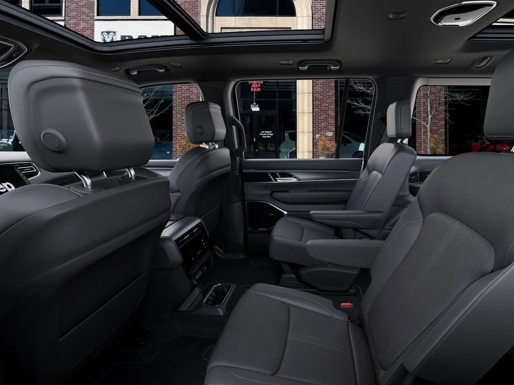 New 2026 Baltic-Gray Metallic Clear-Coat Exterior Paint Jeep Limited Altitude image 23