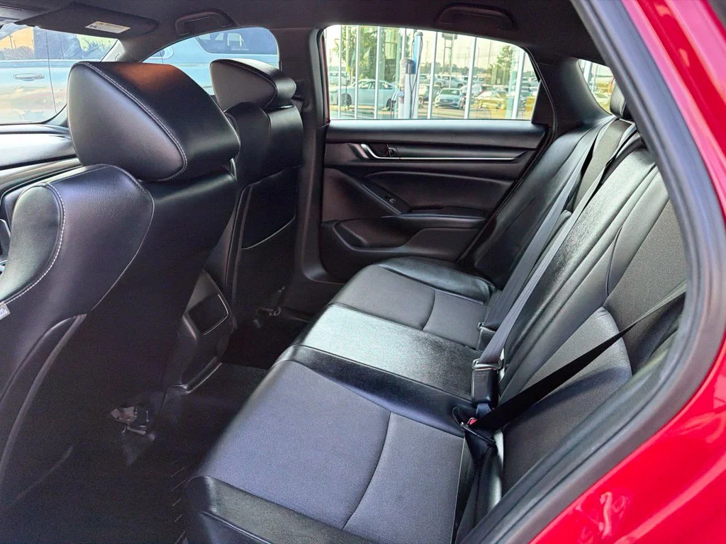 Used 2018 Red Honda Sport image 26