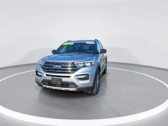 Used 2020 Silver Ford XLT image 3