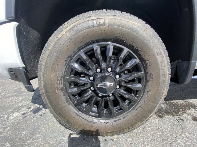 Used 2023 SUMMIT WHITE Chevrolet LTZ image 10