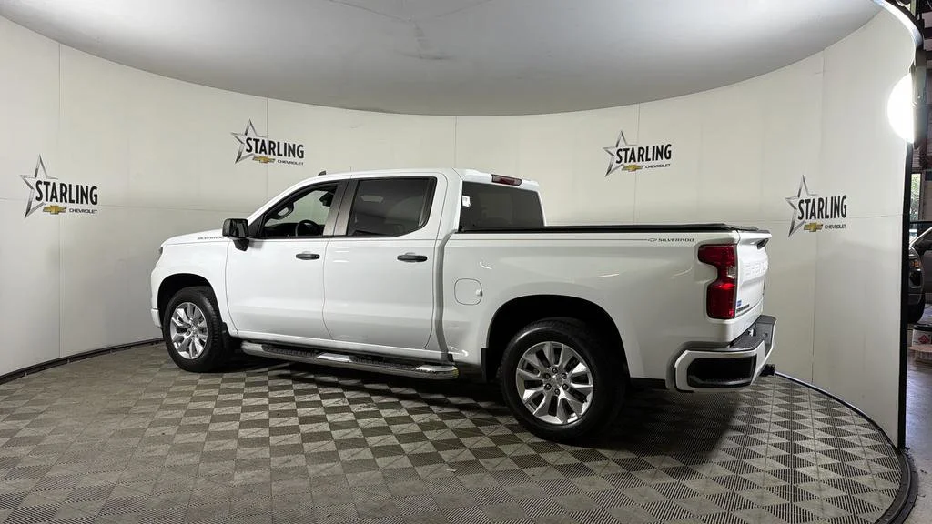 Used 2024 Summit White Chevrolet Custom image 5