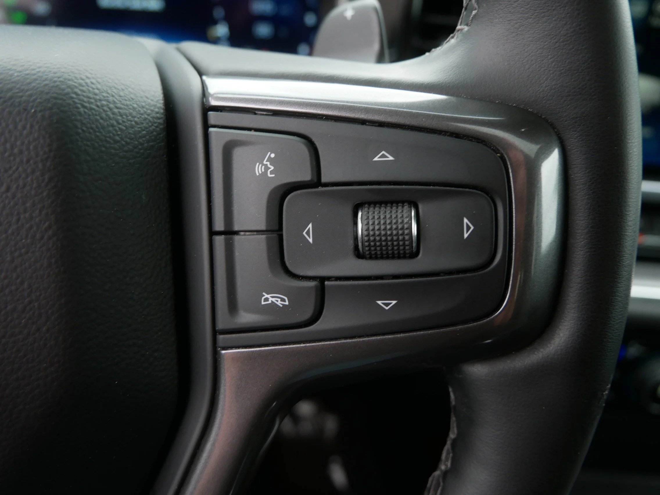 Used 2024 Red Chevrolet High Country image 30