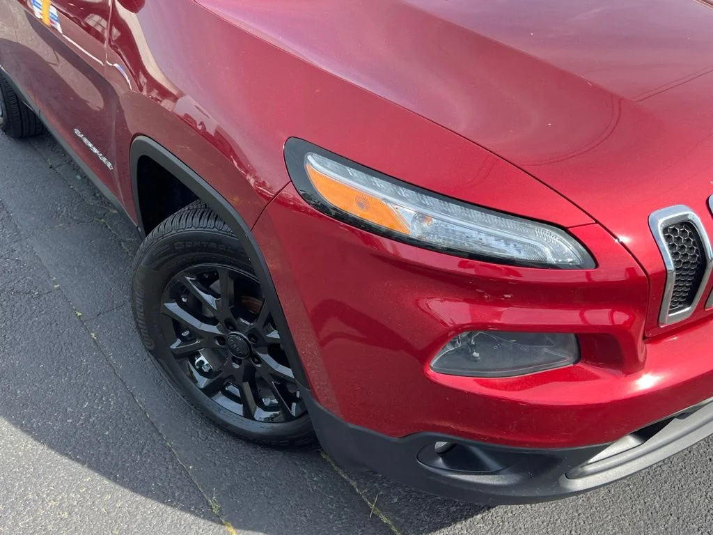 Used 2014 Jeep Cherokee Latitude with VIN 1C4PJMCB8EW152340 for sale in Kirkland, WA