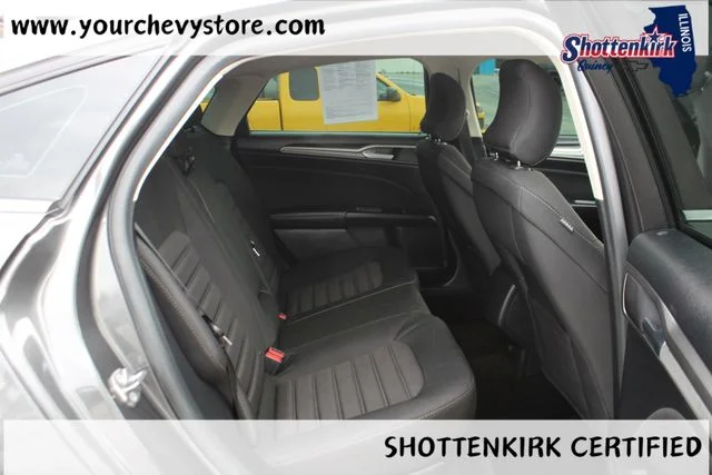 Used 2018 Gray Ford SE image 14