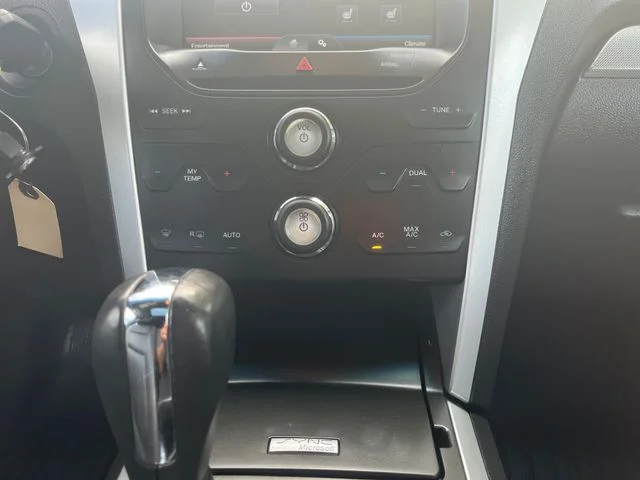 Used 2015  Ford XLT image 16
