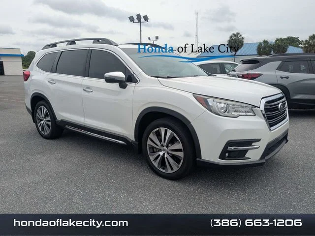 2020 Subaru Ascent Touring's photo