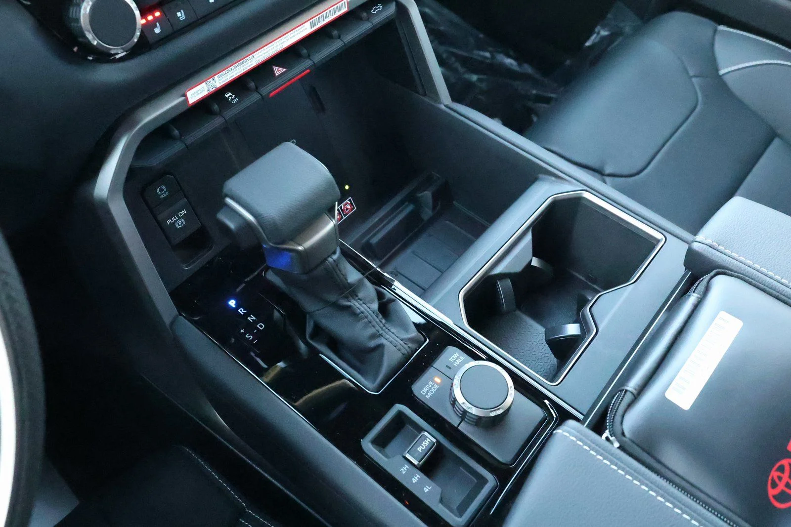 2026 Toyota Tundra Limited - Photo 24