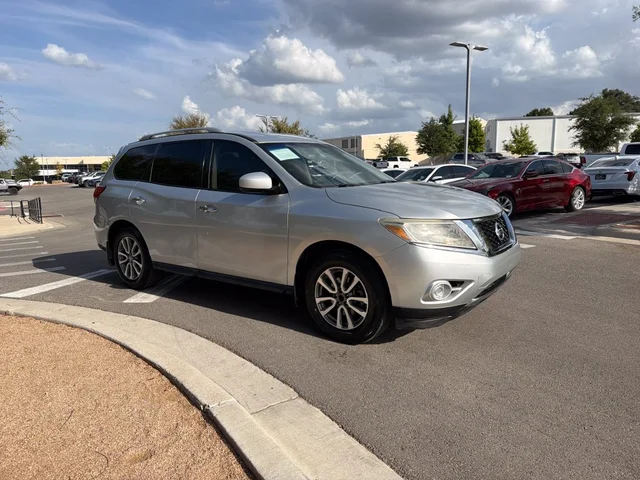 2015 Nissan Pathfinder S