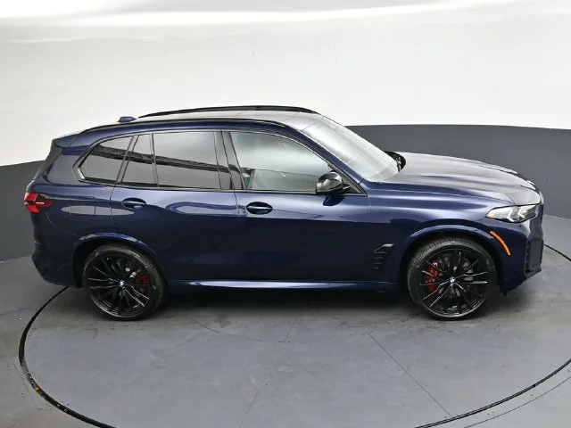 Certified Used 2026 Blue BMW M60i image 22