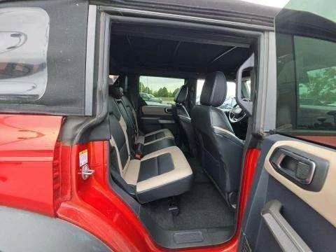 Used 2023 Red Ford Wildtrak image 16