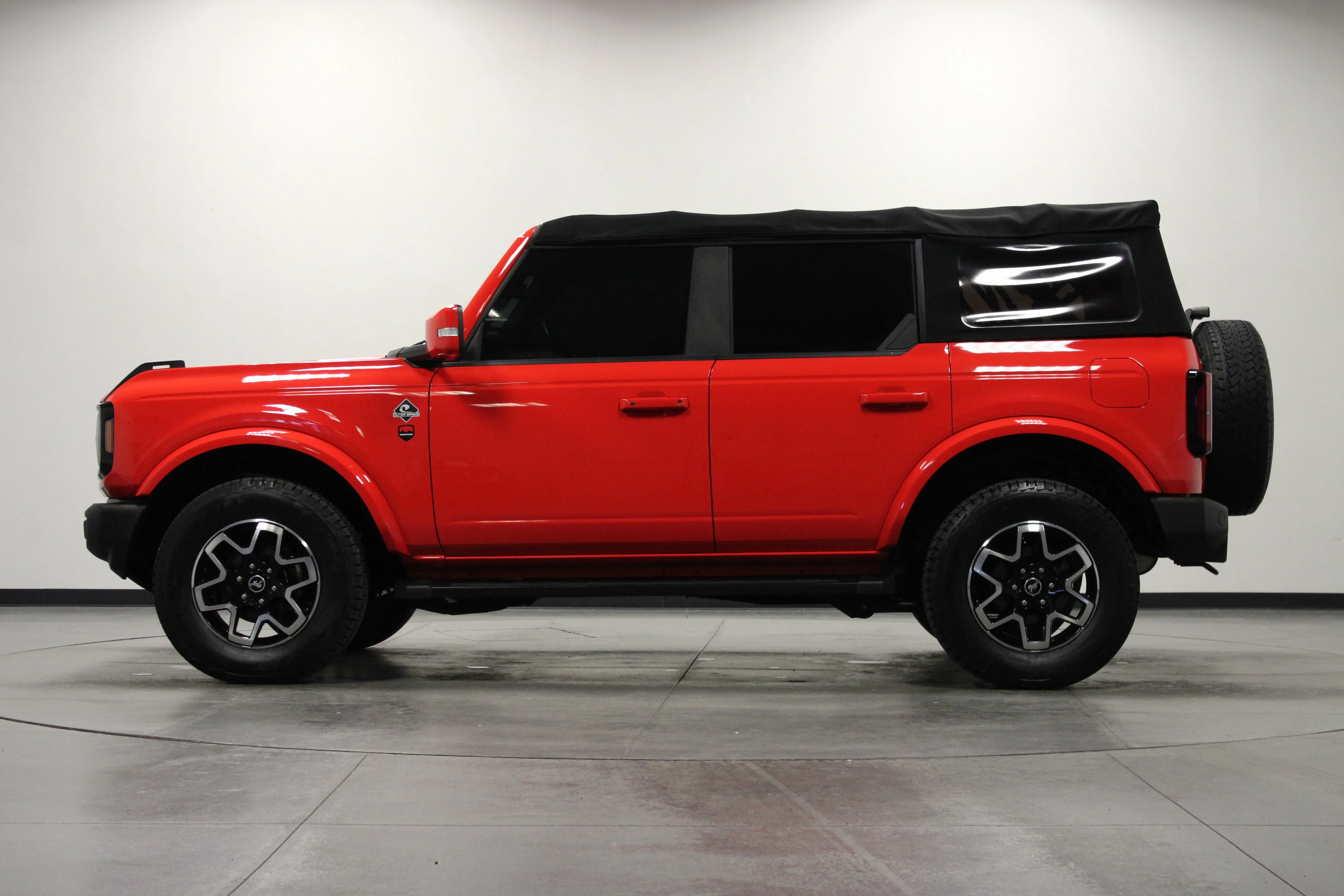 Used 2022 Race Red Ford Outer Banks image 7