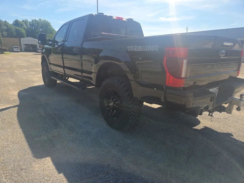 Used 2022 Black Ford Lariat image 8