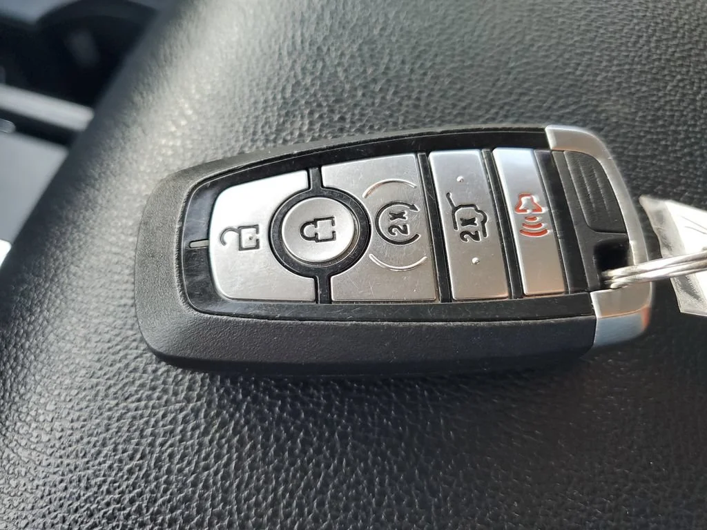 Used 2022 Gray Ford XLT image 23