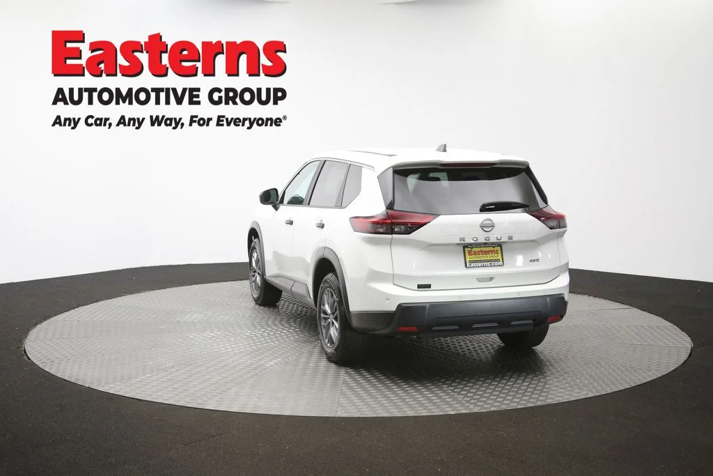 Used 2024 White Nissan S image 66