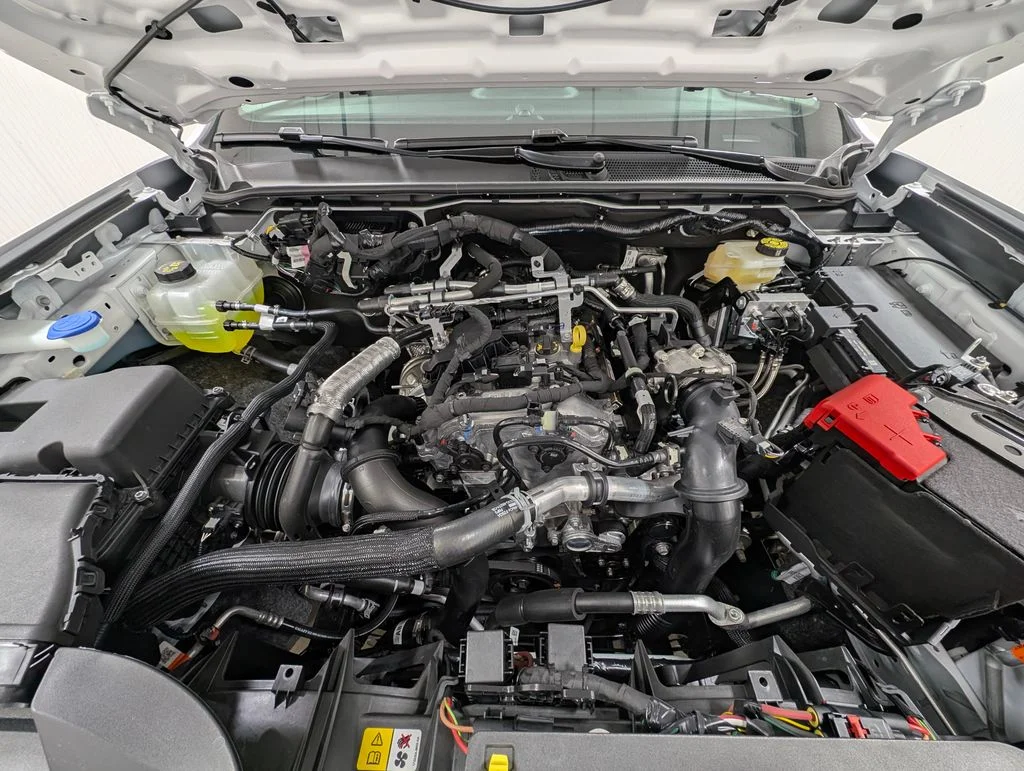 New 2026 Oxford White Ford XLT image 30