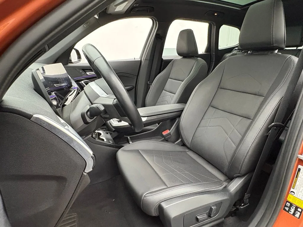 Used 2023 Utah Orange Metallic BMW xDrive28i image 21