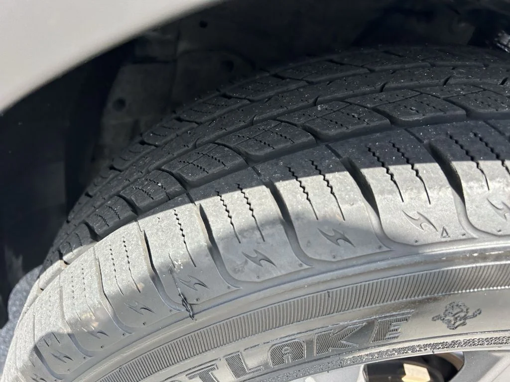 Used 2025 Blue Nissan SV image 38