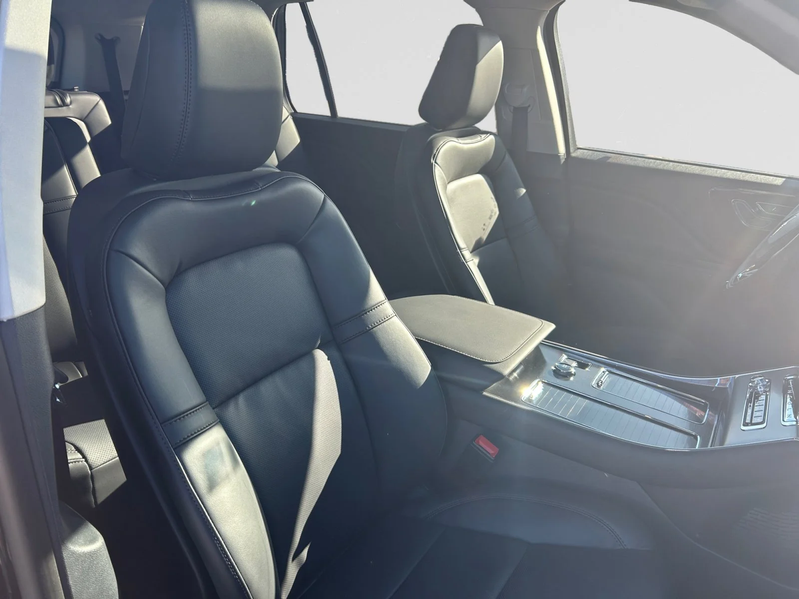New 2026 Infinite Black Metallic Clearcoat Lincoln Premiere image 12