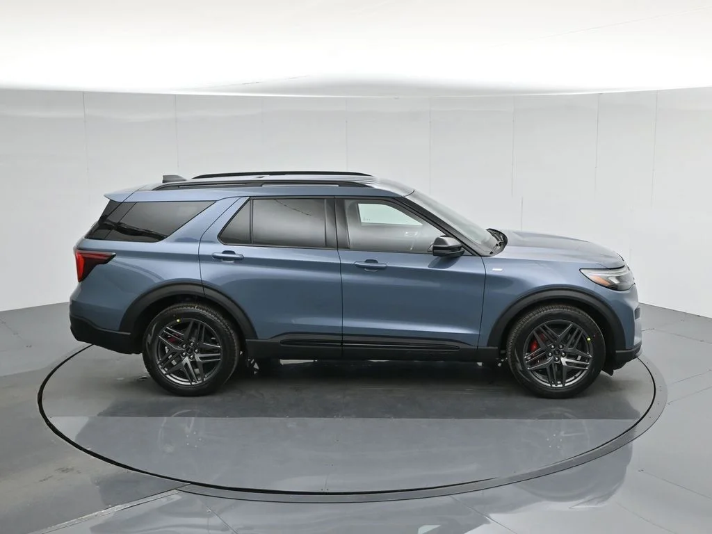 New 2026 Vapor Blue Metallic Ford ST-Line image 42