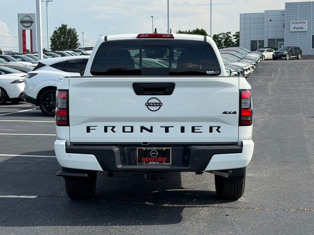New 2026 Glacier White Nissan SV image 5
