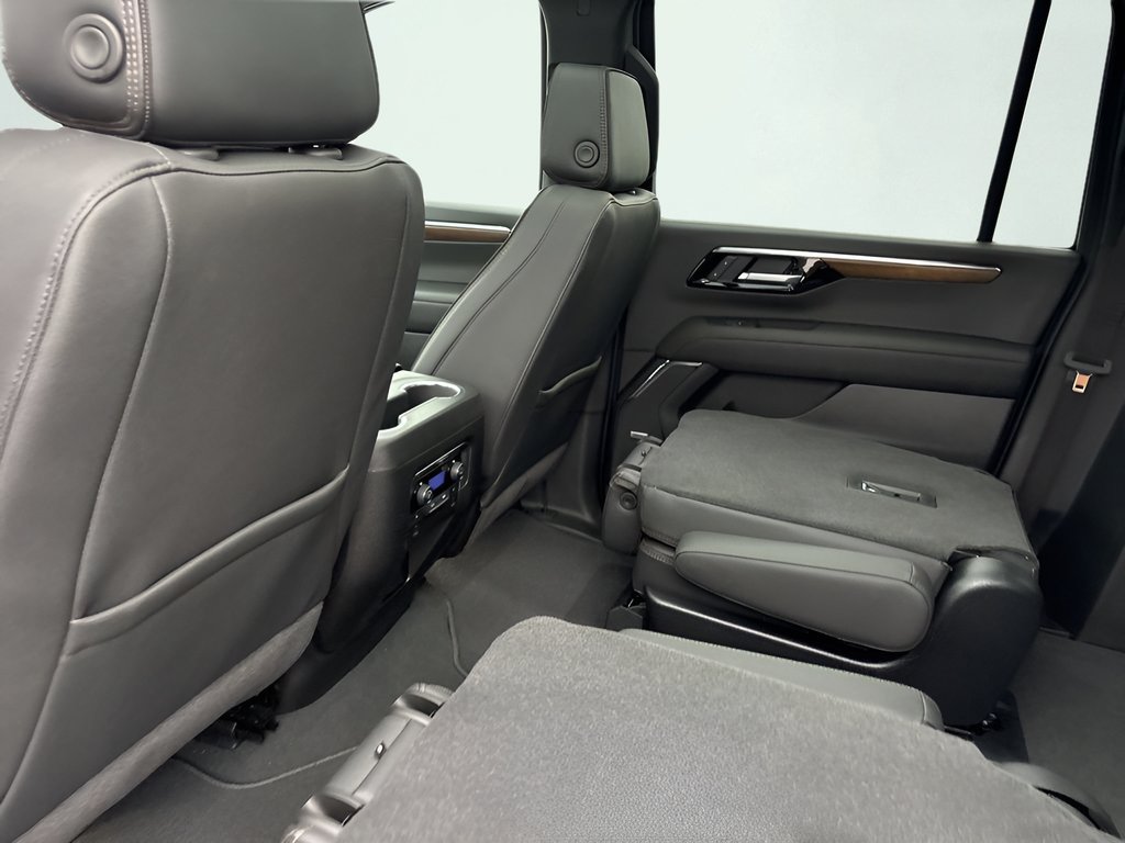 2026 Chevrolet Suburban High Country - Photo 11