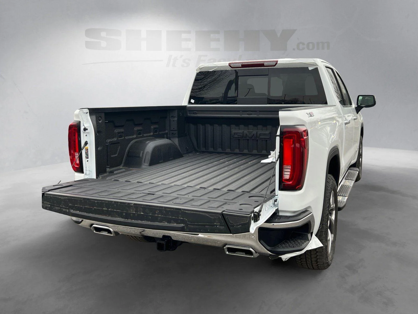 2026 GMC Sierra 1500 SLT - Photo 11