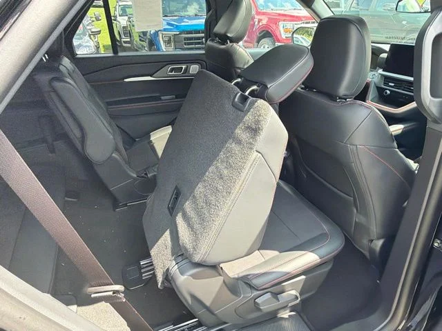 New 2026 Agate Black Metallic Ford ST image 42