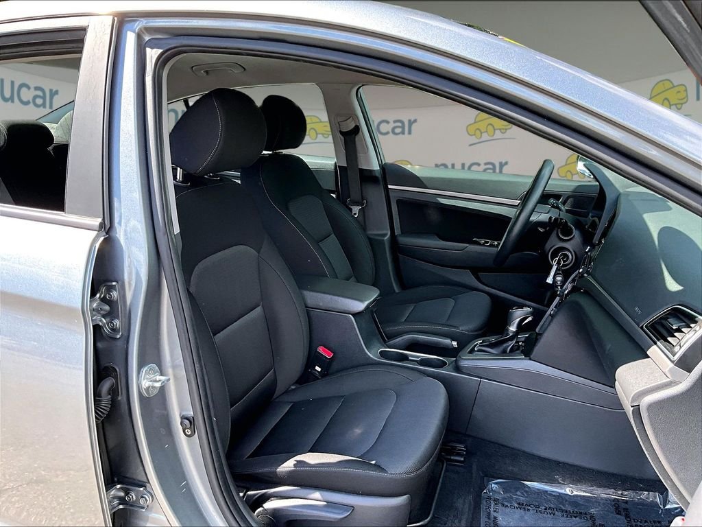 Used 2018 Galactic Gray Hyundai SEL image 11