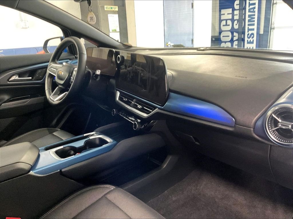 Used 2024 Blue Chevrolet LT image 14